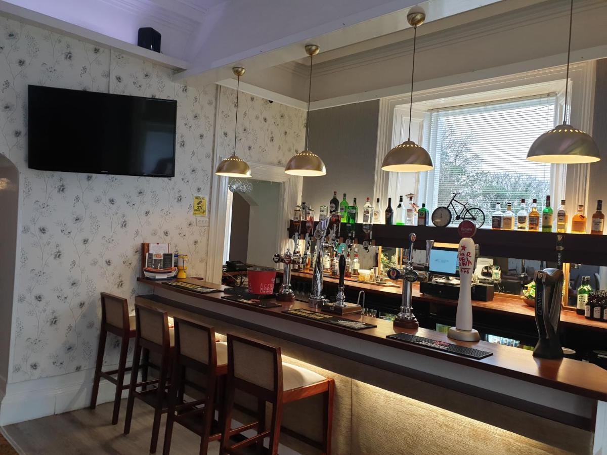 Chase Hotel 3*